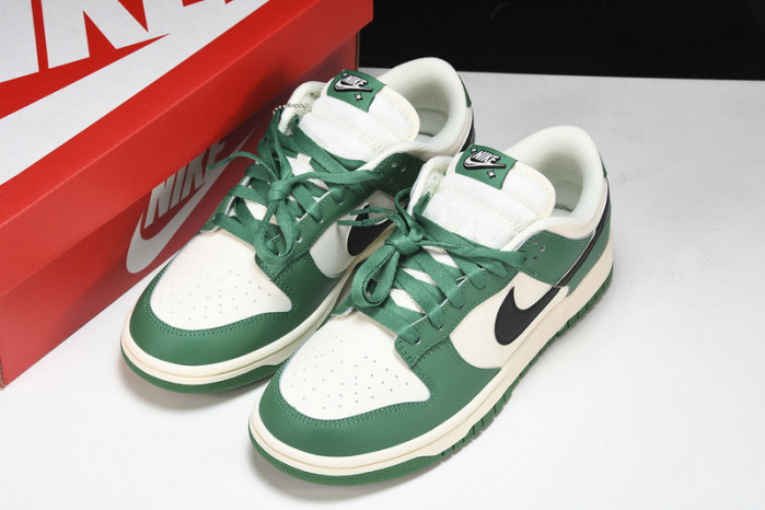 nike dunk low se “lottery” dr9654-100